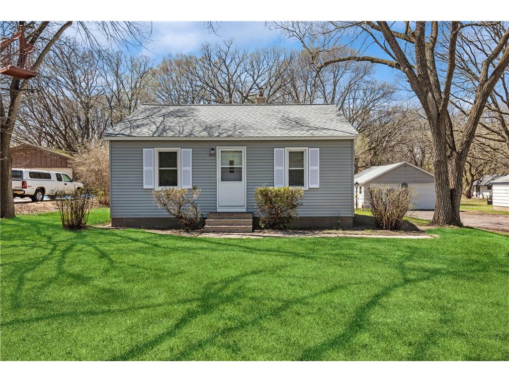 7200 Knollwood Drive, Mounds View, MN, 55112 MLS 6332436 Edina Realty