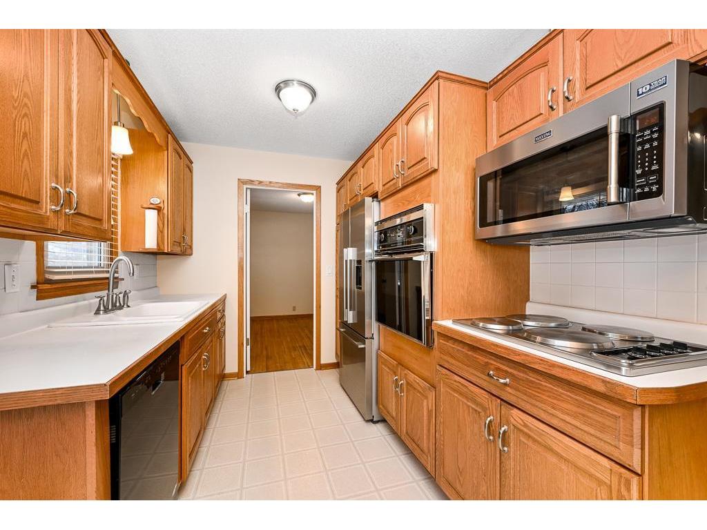 7201 Kentucky Avenue N Brooklyn Park MN 55428 7007219 image8