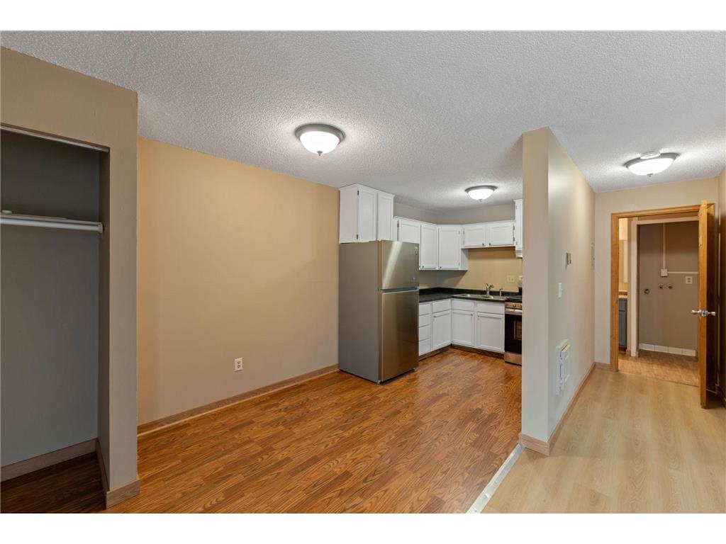 7202 72nd Lane N Brooklyn Park MN 55428 7054445 image2