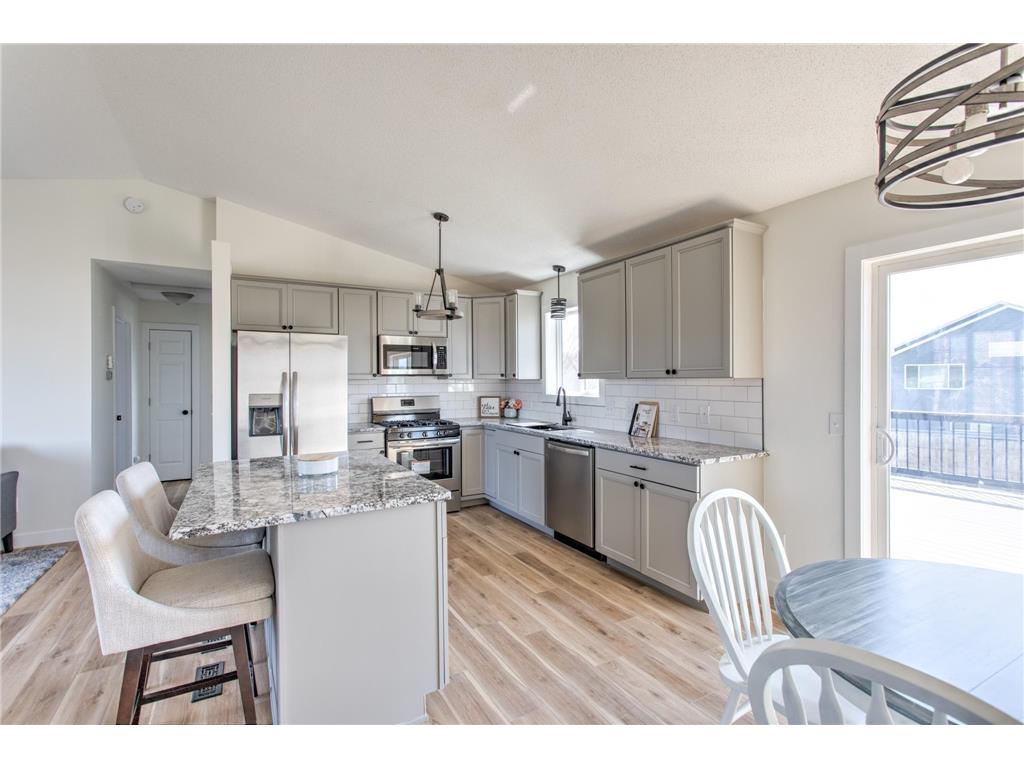 7205 376th Street North Branch MN 55056 6353784 image1