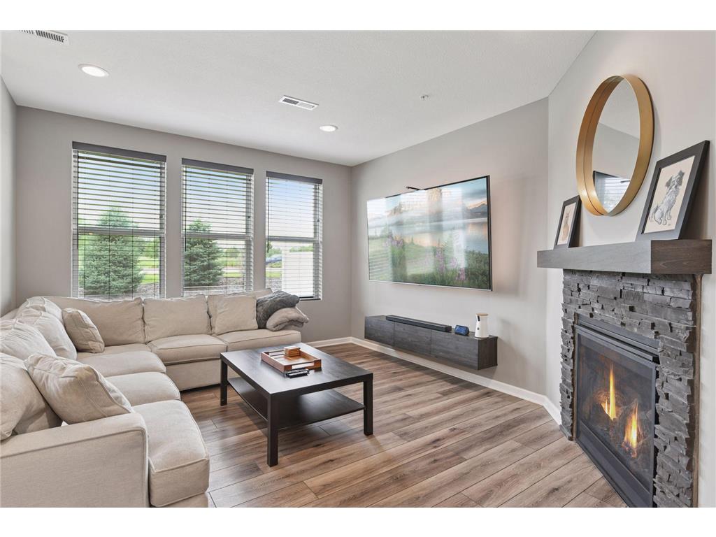 7205 Walnut Grove Way N Maple Grove MN 55311 7089579 image5