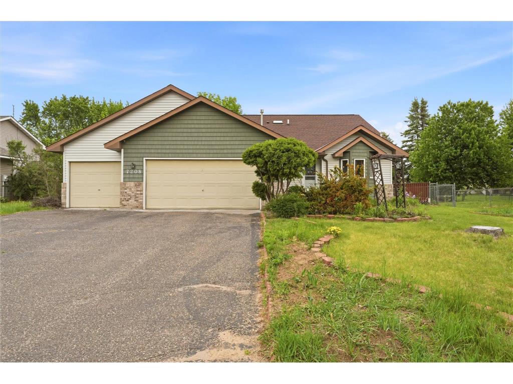 7208 90th Trail N Brooklyn Park MN 55445 7078442 image2