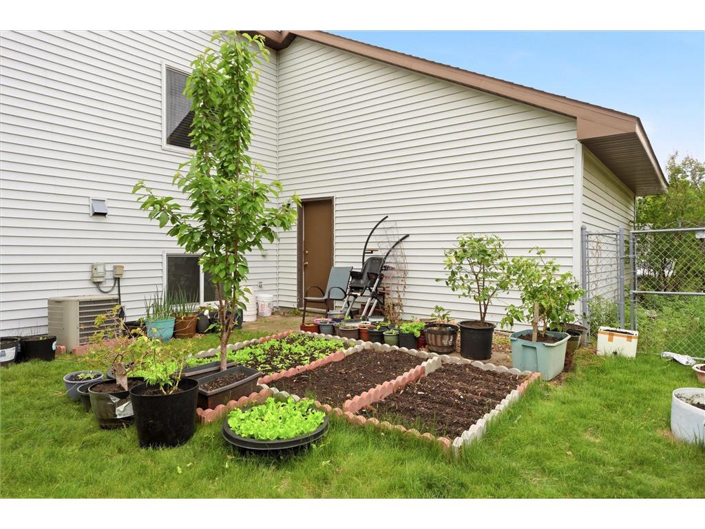7208 90th Trail N Brooklyn Park MN 55445 7078442 image30