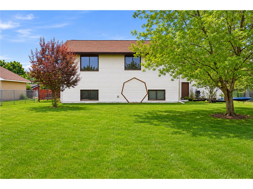 7208 90th Trail N Brooklyn Park MN 55445 7078442 image31