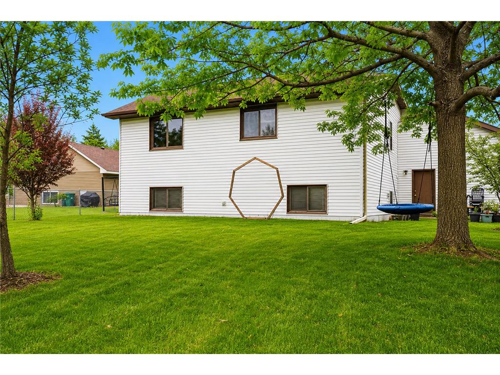 7208 90th Trail N Brooklyn Park MN 55445 7078442 image32