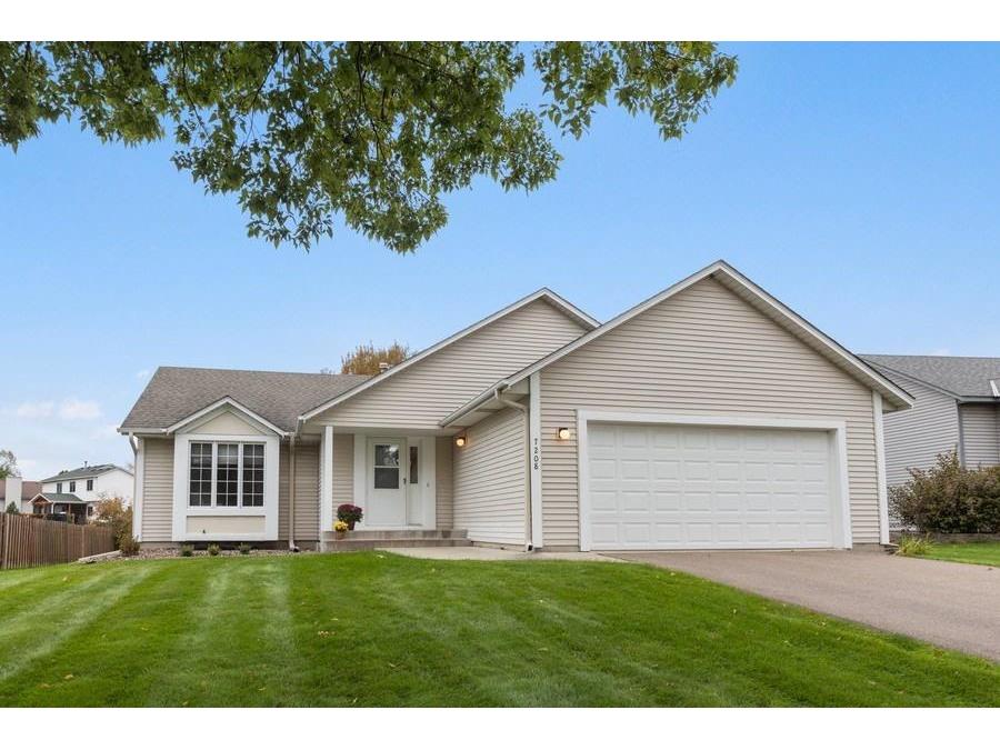 7208 Jensen Avenue S Cottage Grove Mn 55016 Edina Realty