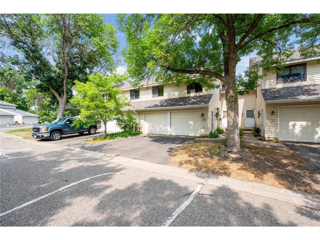 7208 Perry Court W Brooklyn Center MN 55429 6401647 image1