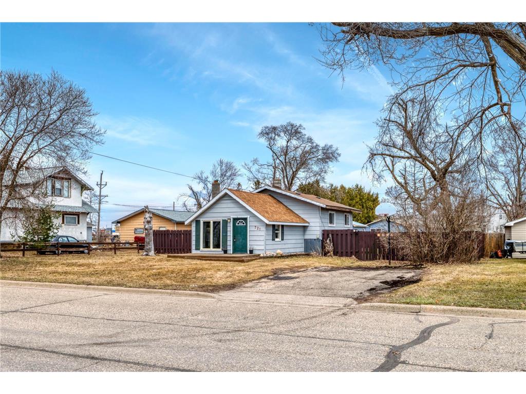 721 21st Street NW Bemidji MN 56601 7053466 image22