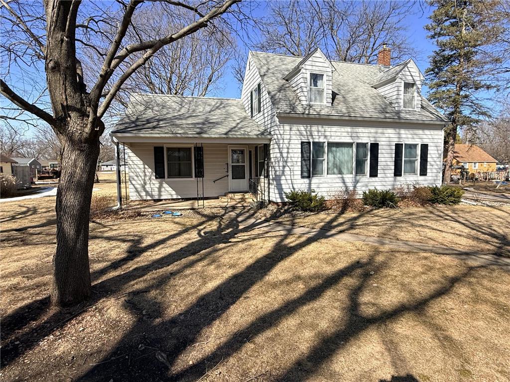 721 7th Street Walnut Grove MN 56180 7049003 image1