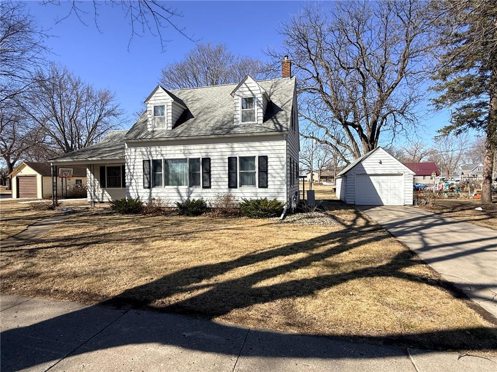 721 7th Street Walnut Grove MN 56180 7049003 image3