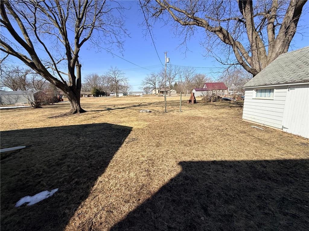 721 7th Street Walnut Grove MN 56180 7049003 image7