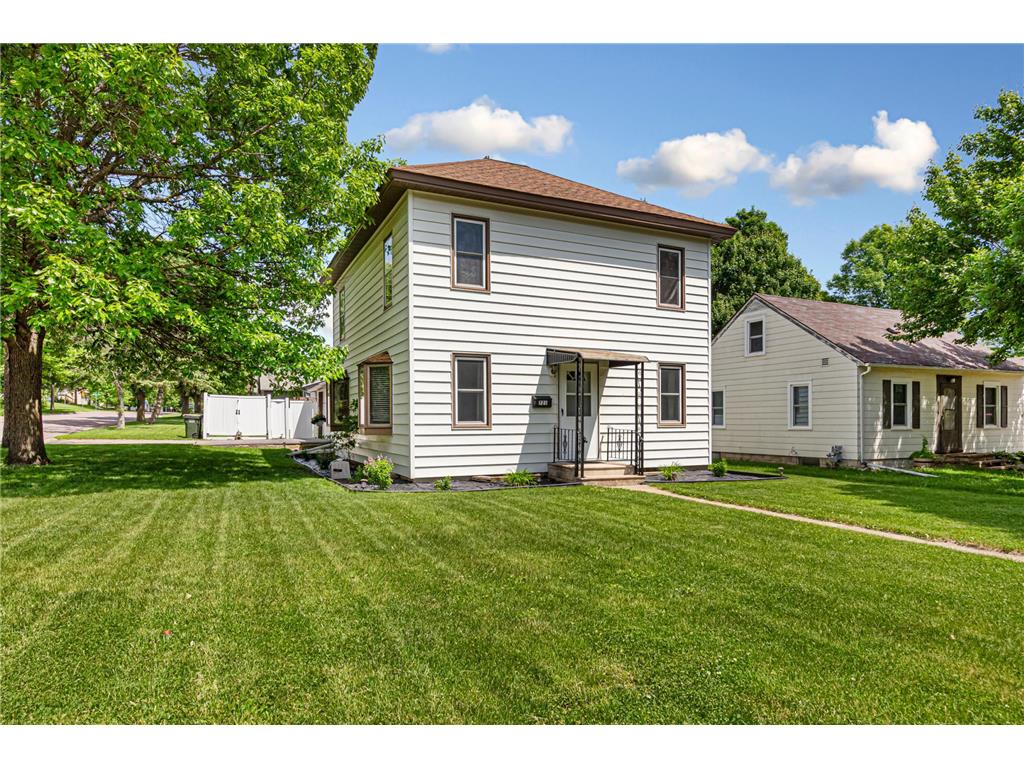 721 Chatham Street Saint Peter MN 56082 7083630 image2