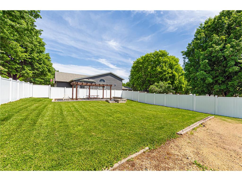 721 Chatham Street Saint Peter MN 56082 7083630 image3