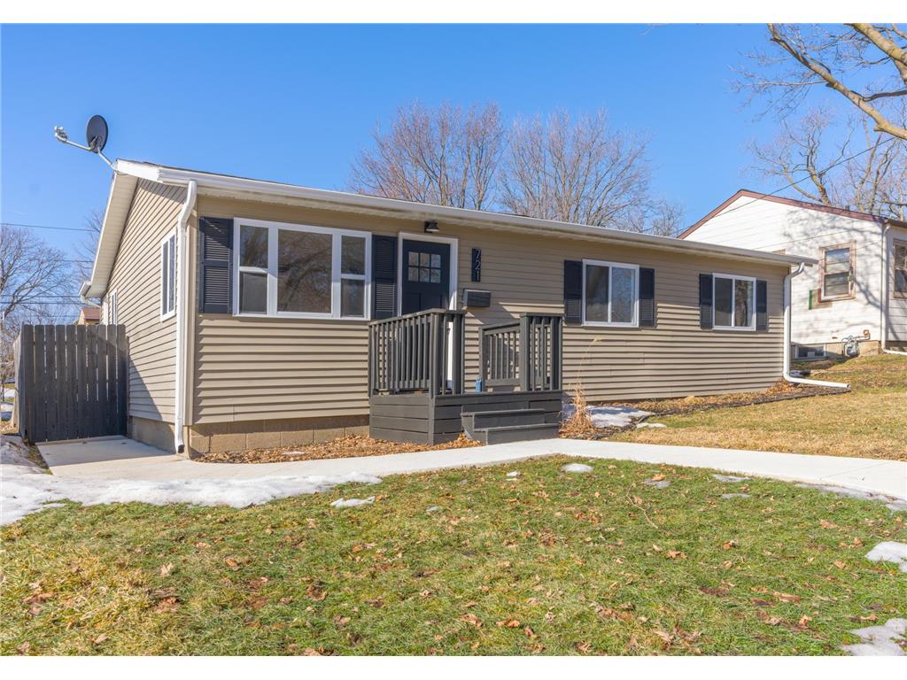 721 Columbus Avenue Albert Lea MN 56007 7028088 image1