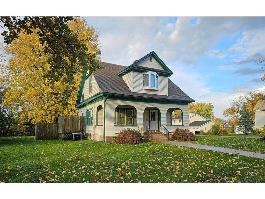 721 E Grove Street Caledonia MN 55921 6453542 image1