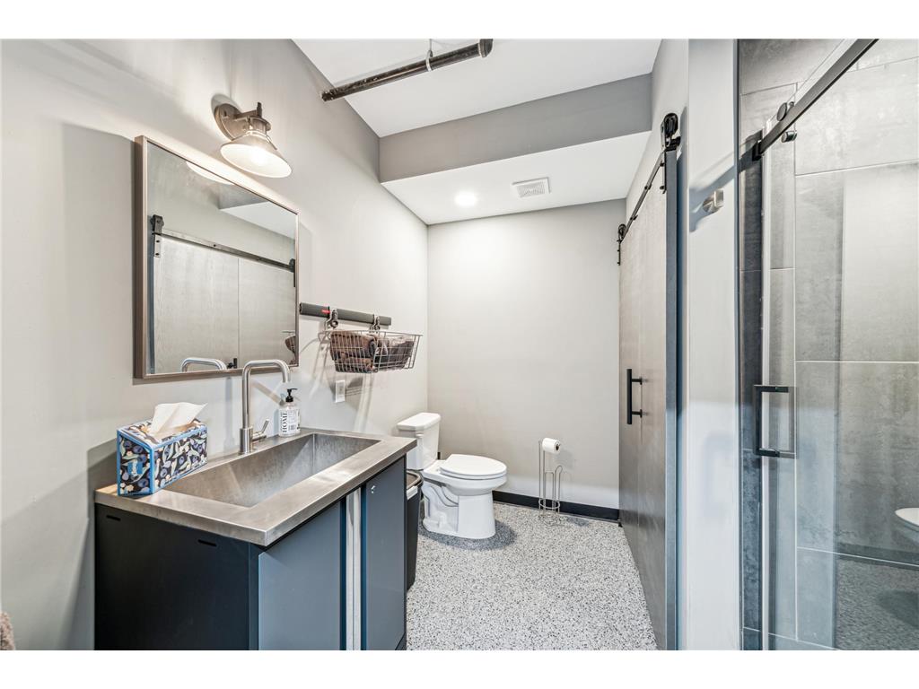 721 Industrial Boulevard #E5 Watertown MN 55388 6733139 image21