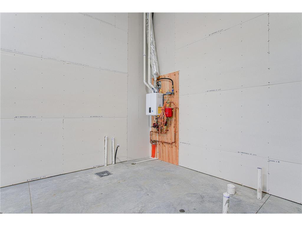 721 Industrial Boulevard #E7 Watertown MN 55388 6733184 image27