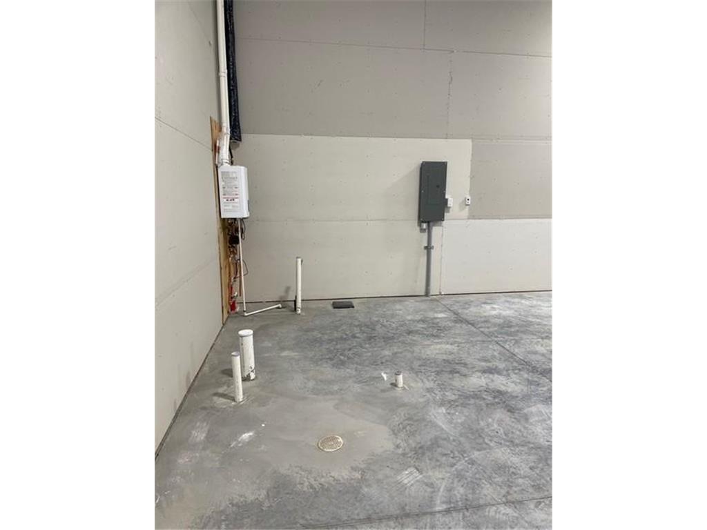 721 Industrial Boulevard Watertown MN 55388 7059210 image3