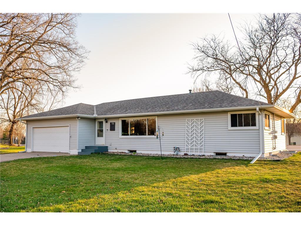 721 Madison Street SE Watertown MN 55388 6518905 image1