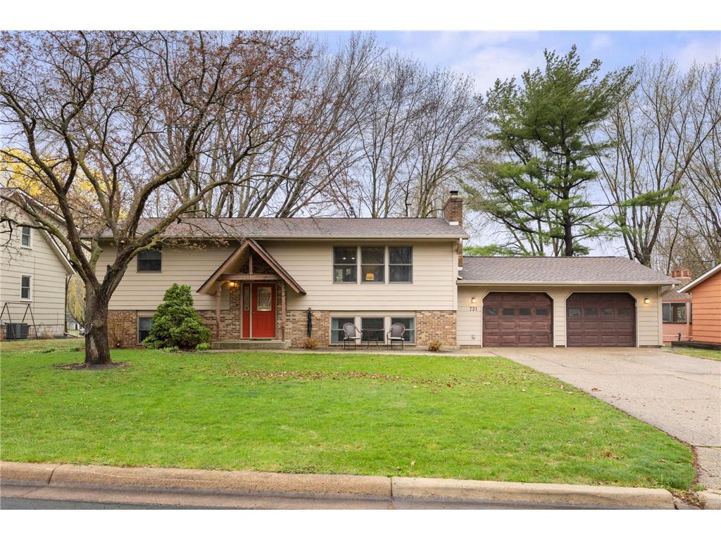 721 Nixon Avenue SE Watertown MN 55388 6640773 image1