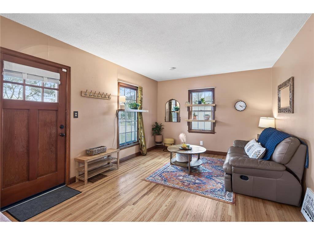 721 Parkway Drive Saint Paul MN 55106 7088943 image3