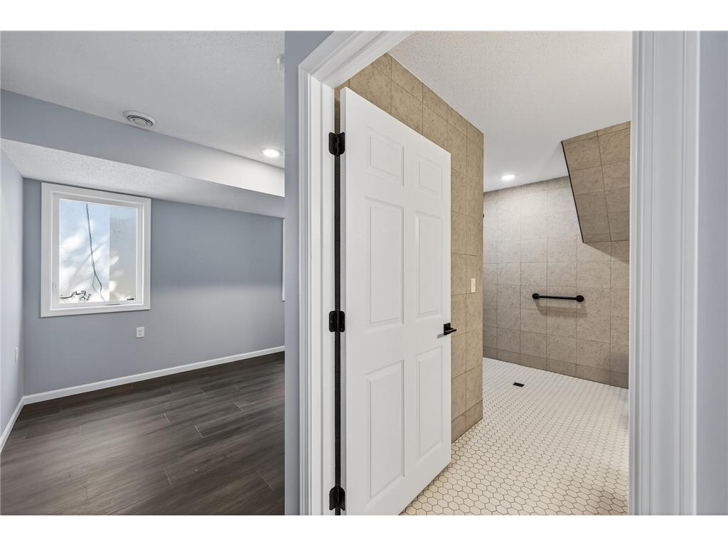 721 Wilson Avenue Saint Paul MN 55106 6777136 image51