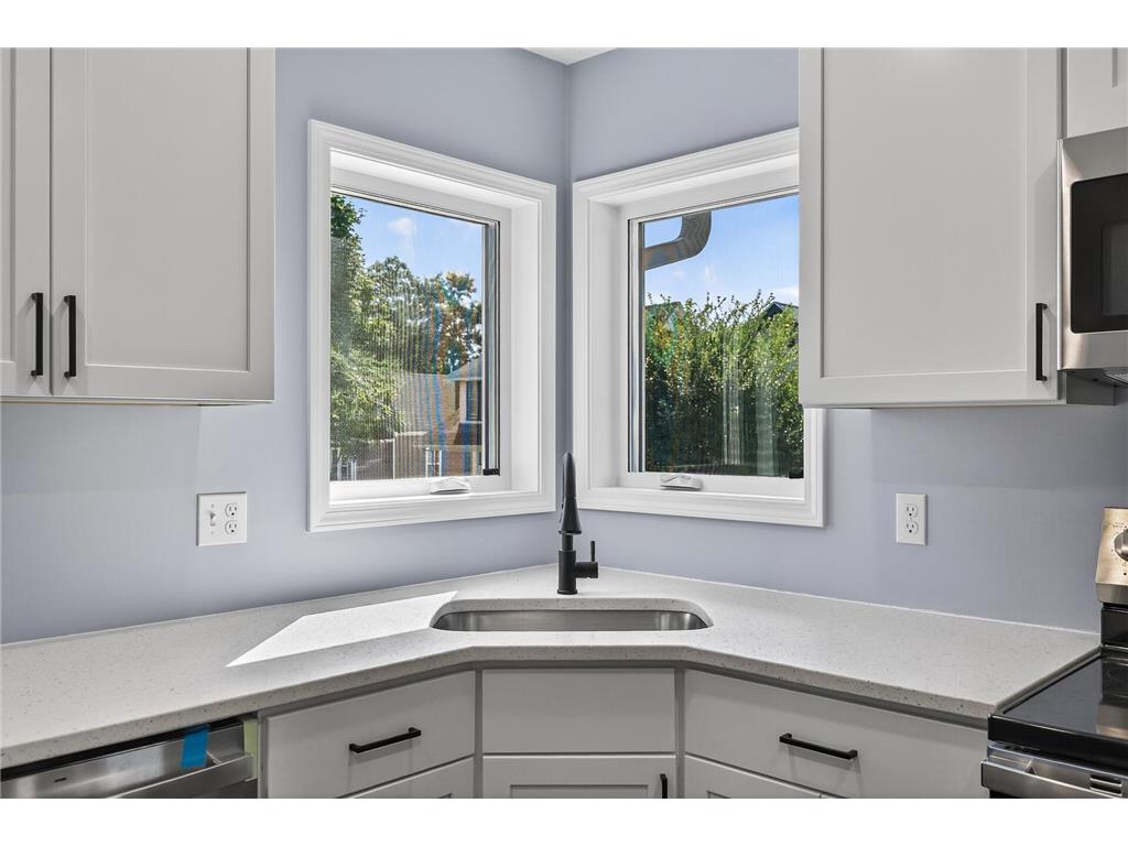 721 Wilson Avenue Saint Paul MN 55106 7052458 image24