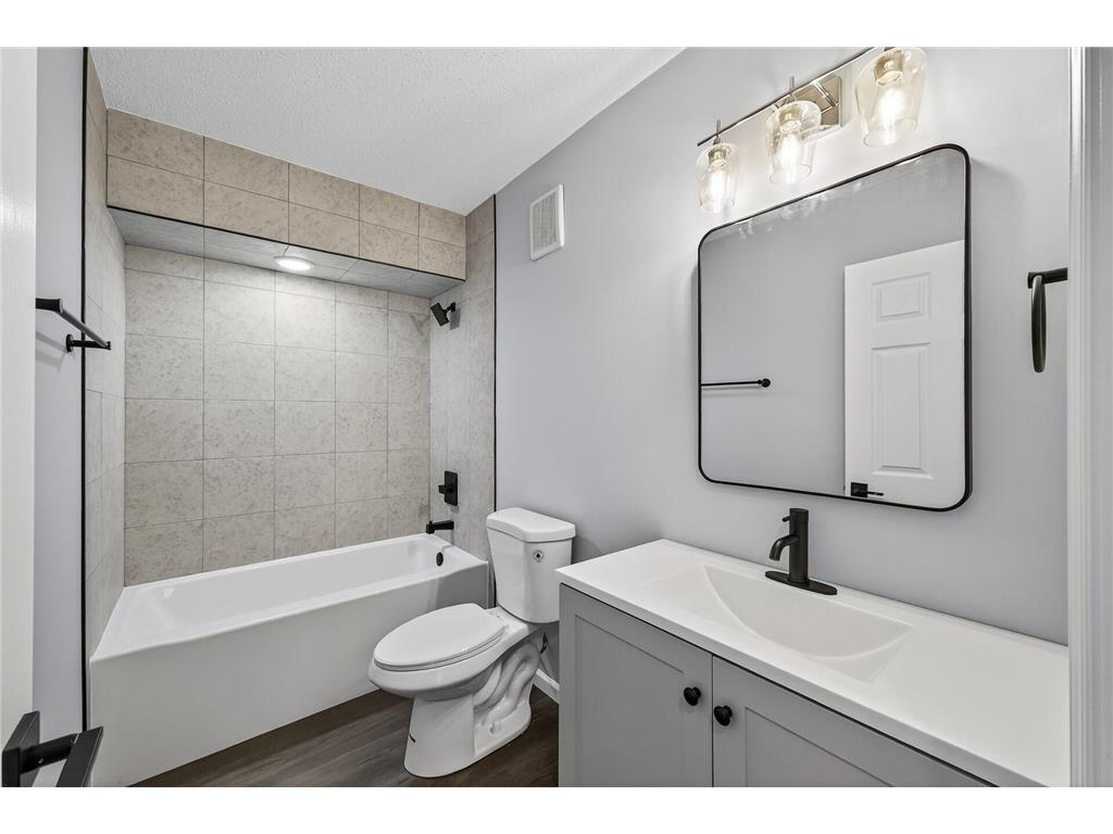721 Wilson Avenue Saint Paul MN 55106 7052458 image47
