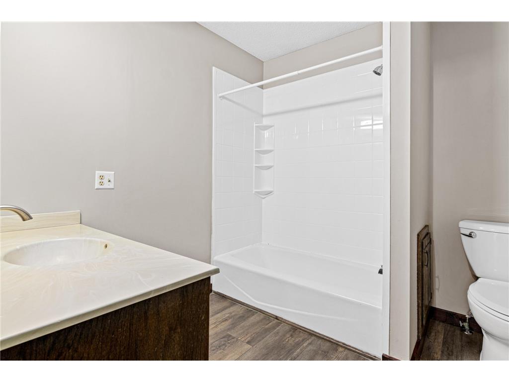 7211 Perry Court E #0 Brooklyn Center MN 55429 7065245 image11