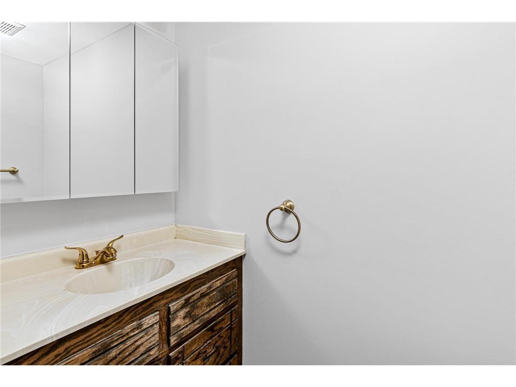 7211 Perry Court E #0 Brooklyn Center MN 55429 7065245 image12