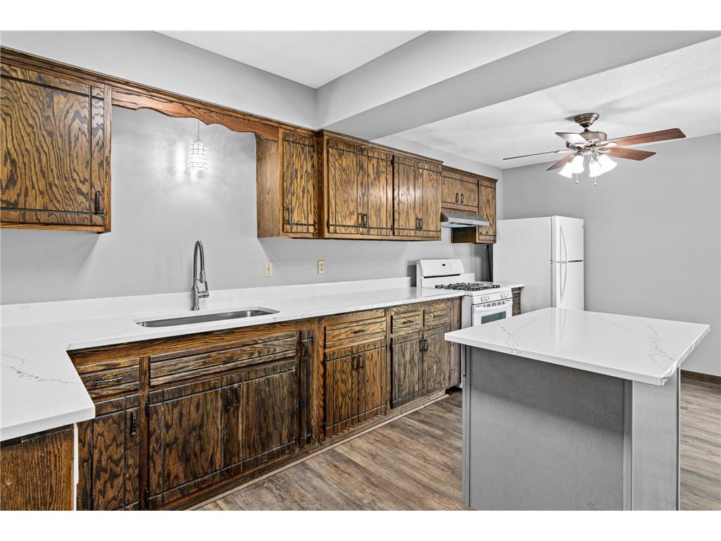 7211 Perry Court E #0 Brooklyn Center MN 55429 7065245 image5