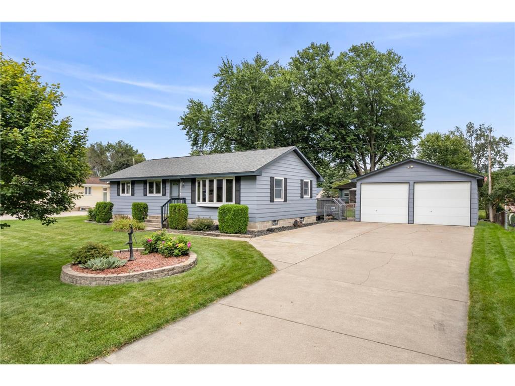 7212 Oliver Avenue N Brooklyn Center MN 55430 6771896 image1