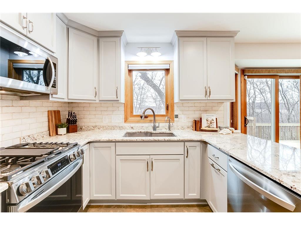 7212 Stagecoach Trail Lino Lakes MN 55014 - Marshan 6475637 image1