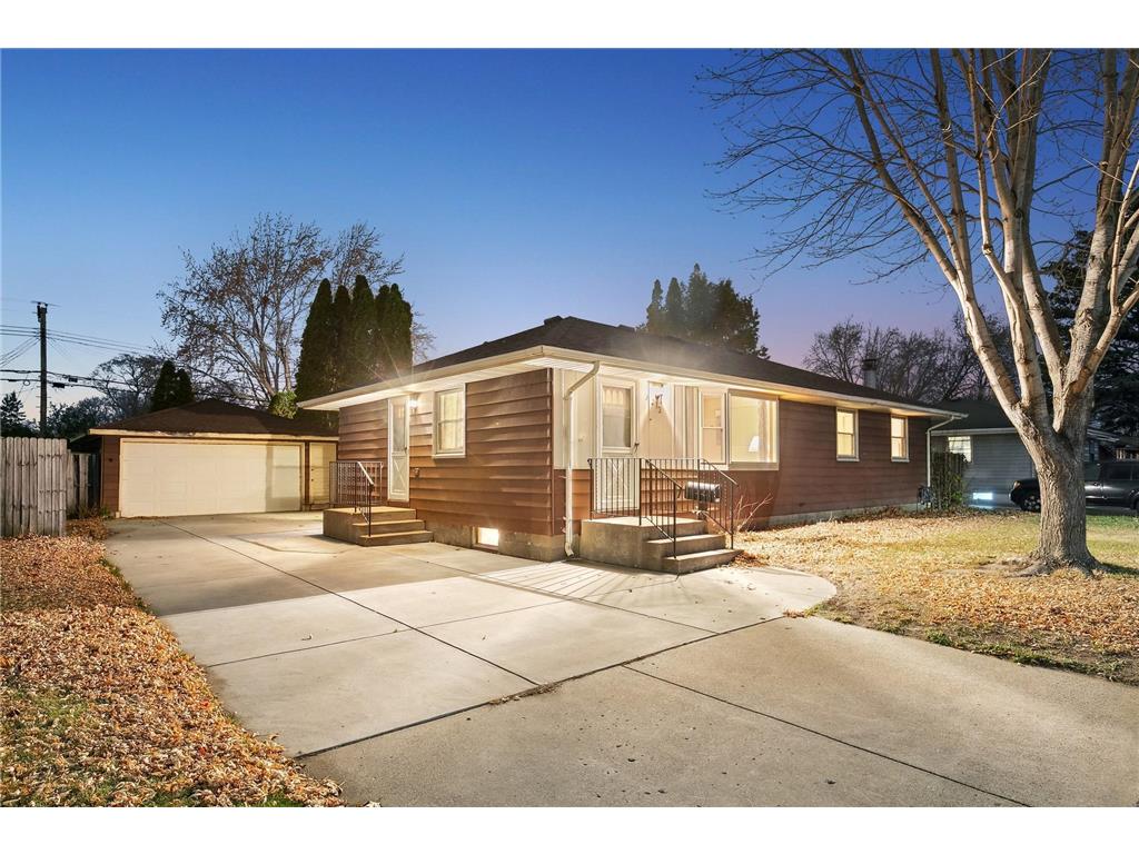 7213 France Avenue N Brooklyn Center MN 55429 6303742 image1