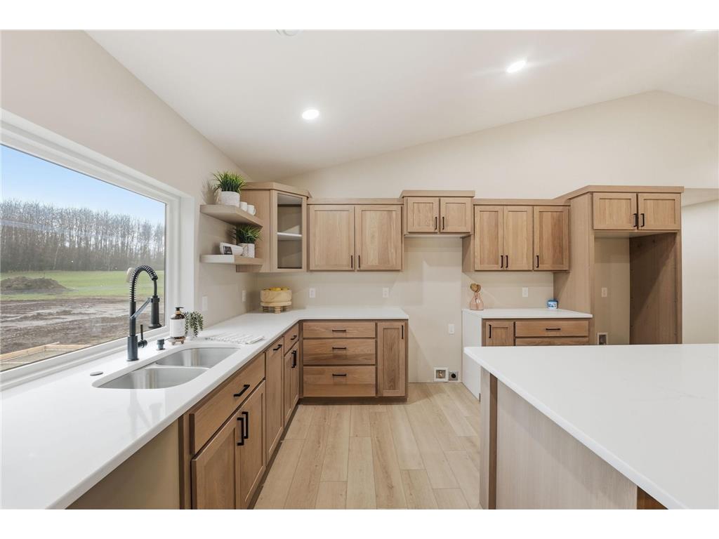 7215 Emerald Drive NE Alexandria MN 56308 7016524 image24