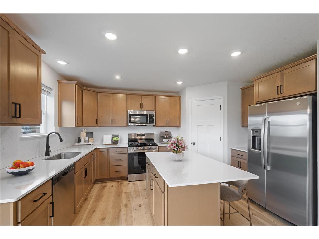 7215 Paris Avenue NE Otsego MN 55330 6815774 image1