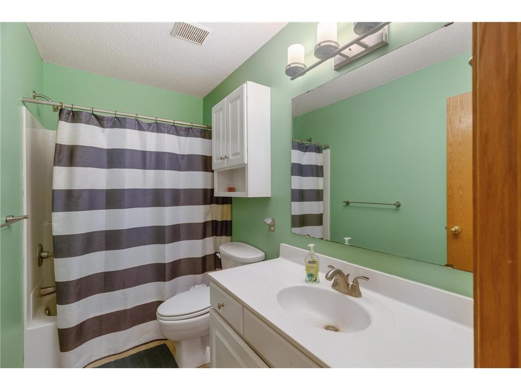 7216 155th Street W Apple Valley MN 55124 7058448 image14