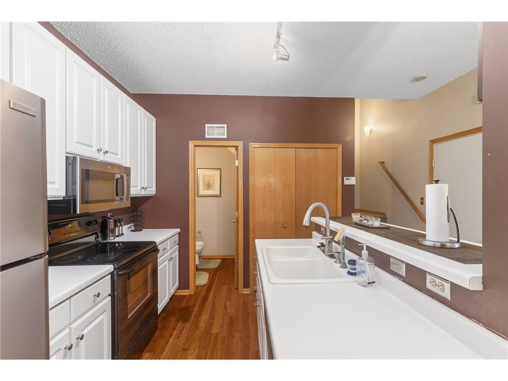 7216 155th Street W Apple Valley MN 55124 7058448 image7