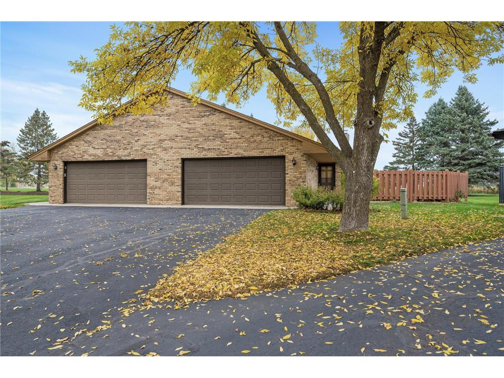 7219 Robinwood Trail Woodbury MN 55125 6442245 image1