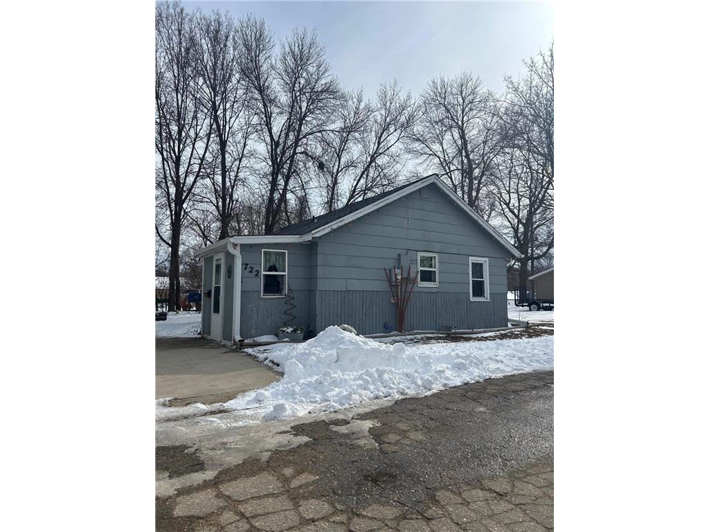 722 11th Street NW Willmar MN 56201 7027318 image1