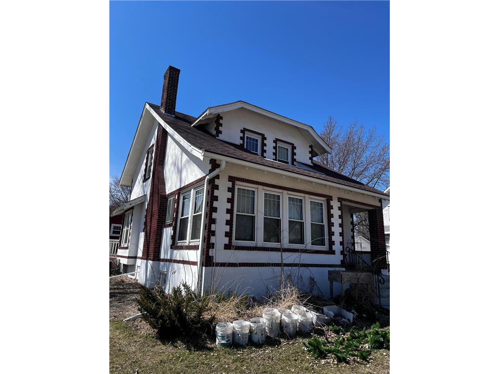 722 2nd Street SW Willmar MN 56201 6728769 image1