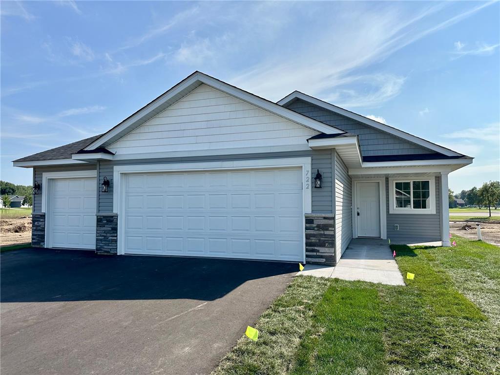 722 Cherrywood Lane NE Isanti MN 55040 6651058 image1