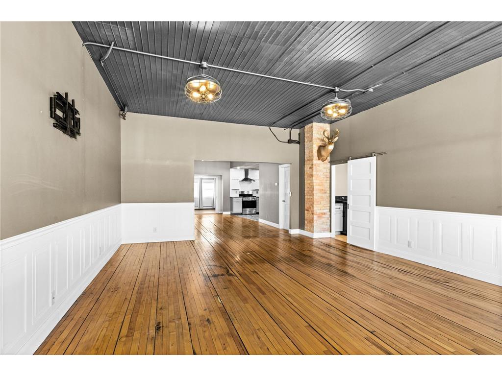 722 E 3rd Street Duluth MN 55805 - Superior 7028751 image1