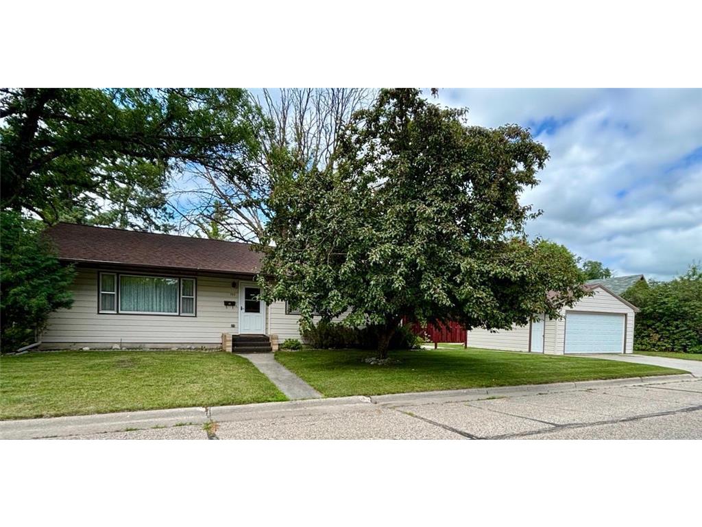 722 Kendall Avenue S Thief River Falls MN 56701 6759114 image1