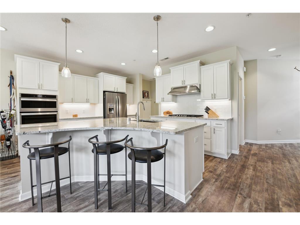 722 Maggie Way Chanhassen MN 55317 6717941 image1