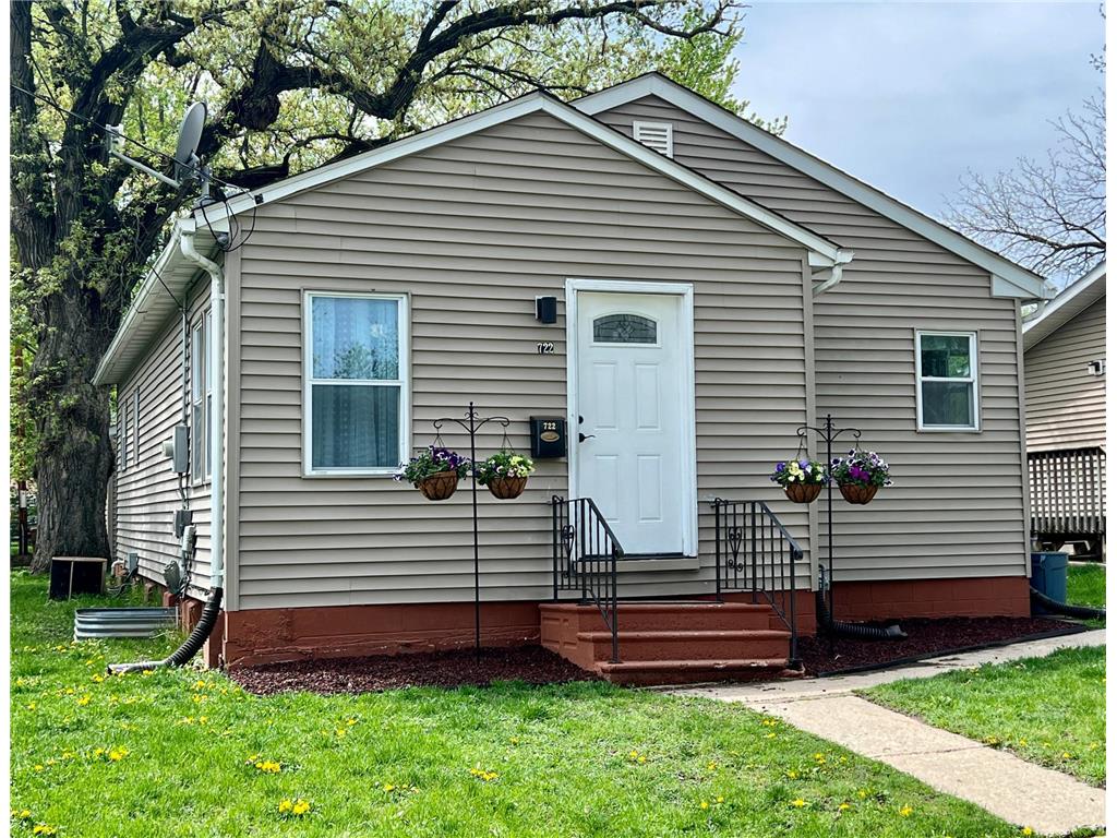 722 S 1st Avenue Albert Lea MN 56007 6368636 image1