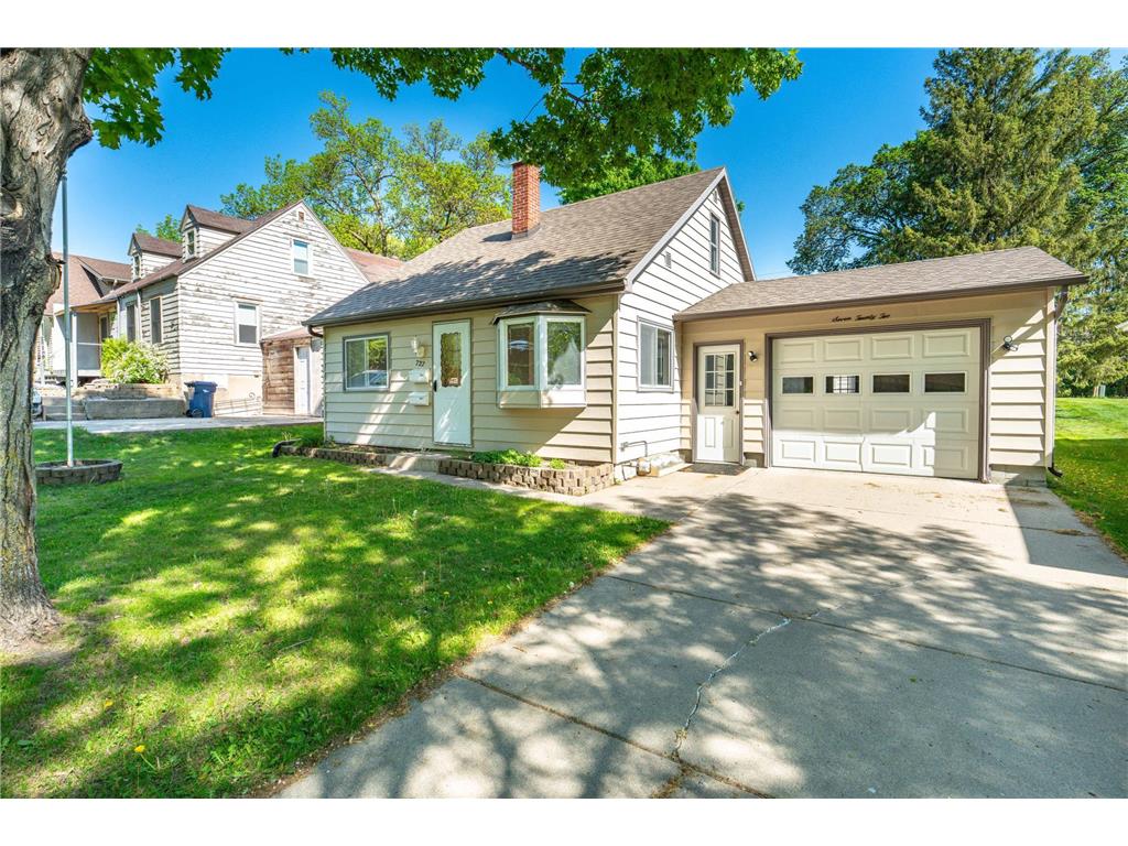 722 Spruce Street Fergus Falls MN 56537 7079642 image1
