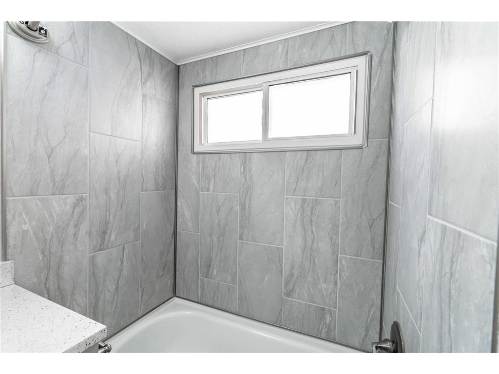 722 Spruce Street Fergus Falls MN 56537 7079642 image29