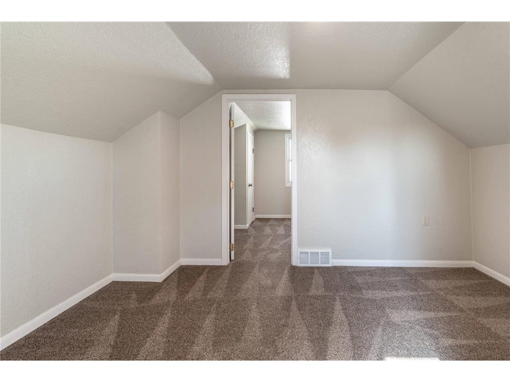 722 Spruce Street Fergus Falls MN 56537 7079642 image32