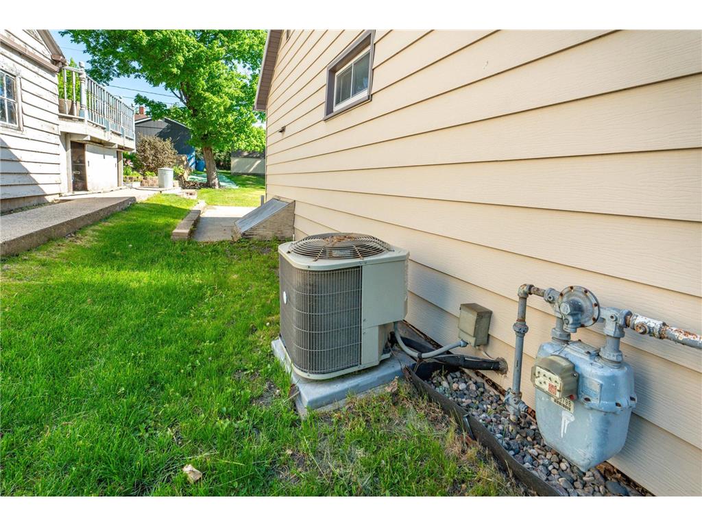 722 Spruce Street Fergus Falls MN 56537 7079642 image5